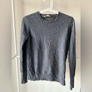 Everlane 100% Cashmere Charcoal Crewneck Sweater size S